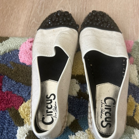 Circus by Sam Edelman Black and Cream Embellished Flats - Picture 1 of 4
